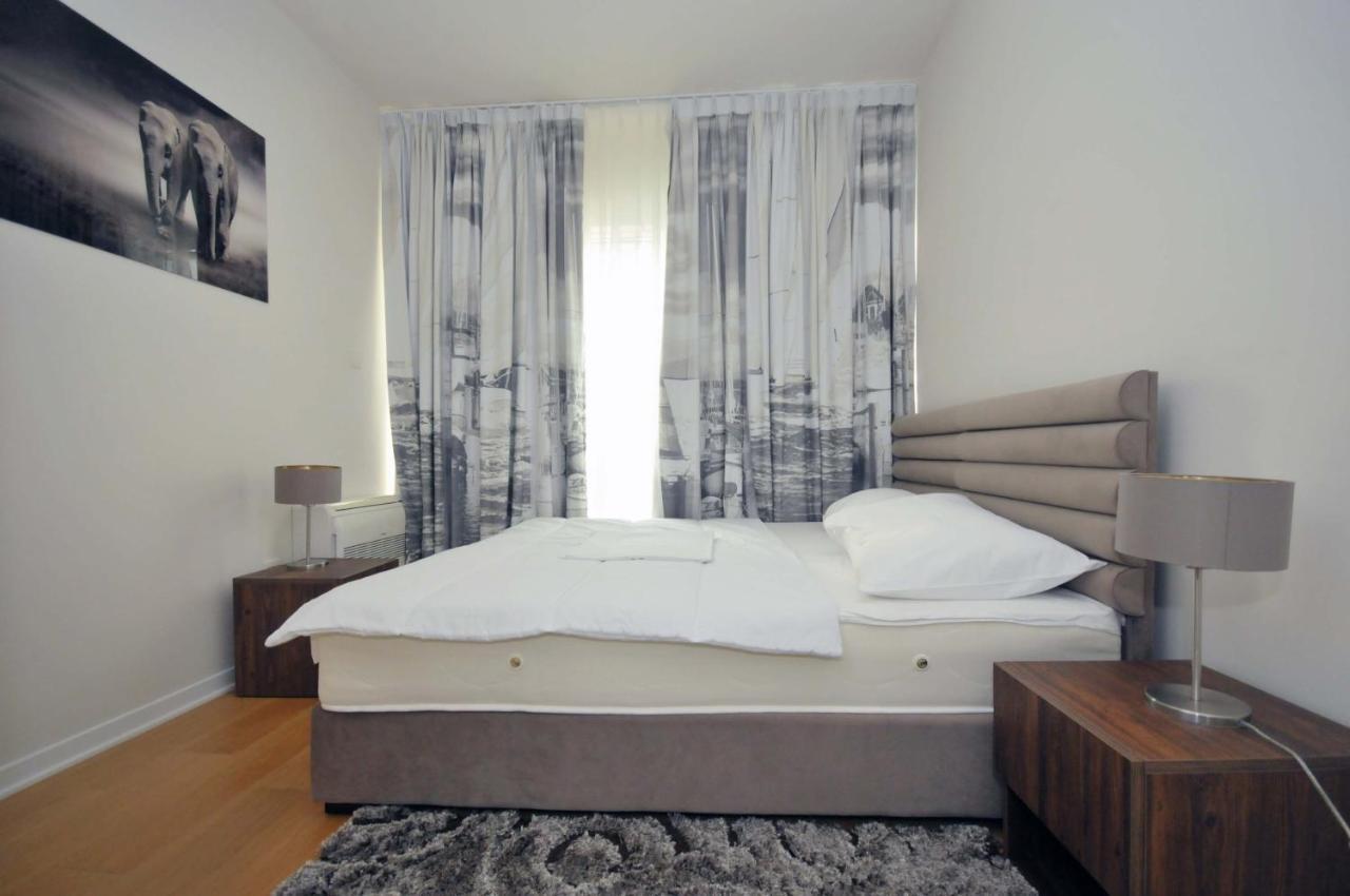 Luxury Montesun Apartments บุดวา ภายนอก รูปภาพ